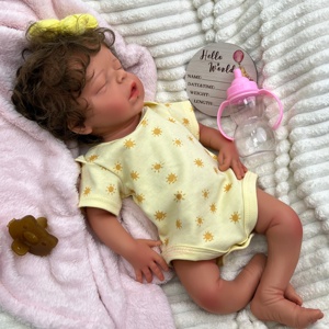 Bambola Reborn in Silicone Artigianale da 45 cm, Bambina con Capelli e Occhi Chiusi, Personalizzabile, Regalo per Futuri Genitori e Innamorati - Product Image 5