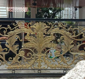 Panneau de clôture décoratif en métal doré de luxe, motif floral en fer forgé, design de portail, garde-corps de balcon de jardin, panneau personnalisé - Product Image 1