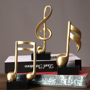 Ornements de base en résine créatifs en forme de note de musique dorée, cadeau d'anniversaire, décoration de bureau de luxe léger, artisanat pour la maison - Product Image 3