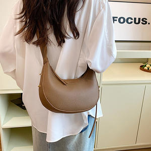 Bolso de hombro cruzado para mujer, novedad 2025, versátil, estilo casual, con cremallera, de PU, diseño de media luna, para llevar bajo el brazo - Product Image 3