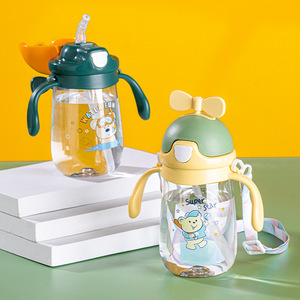 Vaso de plástico con pajita y asa, a prueba de fugas y resistente a roturas, para niños, para viajes. - Product Image 1