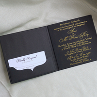 Undangan Pernikahan Buku Kecil Sampul Keras Hitam Custom, Monogram Foil Emas Mewah untuk Resepsi Pernikahan Muslim Islam