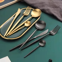 Ensemble de couverts portugais en acier inoxydable 410, finition dorée mate, comprenant cuillère, fourchette et couteau de table