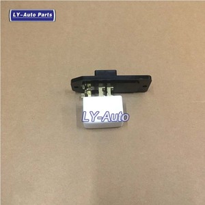 Resistencia del Motor del Ventilador del Calefactor MB946664 para Eagle Summit 1992-1996 para Mitsubishi <span class=keywords><strong>Mirage</strong></span> 93-02 - Product Image 1