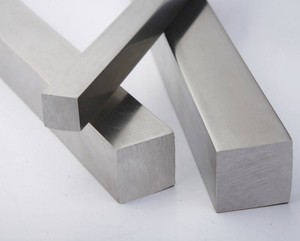 Barra Quadrata in Titanio su Misura da 6mm a 200mm |   Barra Quadrata in Titanio con Superficie Lucidata e Trattata per Attrezzature Chimiche e Mediche - Product Image 3