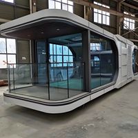 Maison-capsule spatiale moderne, lumineuse, imperméable et personnalisable, cabane mobile extérieure pour complexe touristique et camping