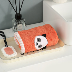 Ensemble de serviettes en polaire corail motif panda An'an mignon, épaisses et douces, avec fonction de suspension, pour usage domestique, 35x75cm 70x140cm - Product Image 2
