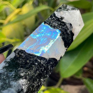 थोक फैंशी प्राकृतिक इंद्रधनुष नीले रंग की चमकी पत्थर की छत वाली जगह, सात चक्र शिल्प - Product Image 4