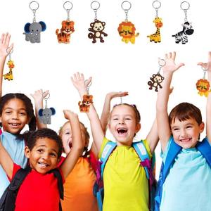 Safari Animal PVC Llaveros Variedad de lindos diseños de animales Mono Jirafa Elefante Tigre Ideal para niños Amantes de los animales - Product Image 5