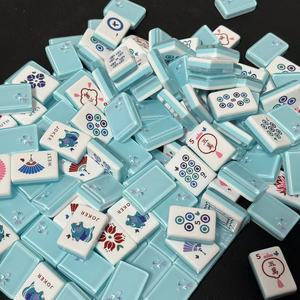 Set Mahjong di Lusso Blu Perla Trasparente Bam Bird con 160 Tessere Intagliate, Set Mahjong Personalizzato Serie Piante, Regalo - Product Image 5