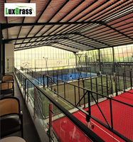 Terrain de padel intérieur super panoramique personnalisé LUX, structure galvanisée à chaud et peinte en poudre, gazon artificiel de 12 mm, couleurs personnalisées
