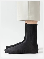 Fabricant de gros Promotion pas cher prix solide chaussettes décontractées jetables qualité parfaite pour la saison d'automne