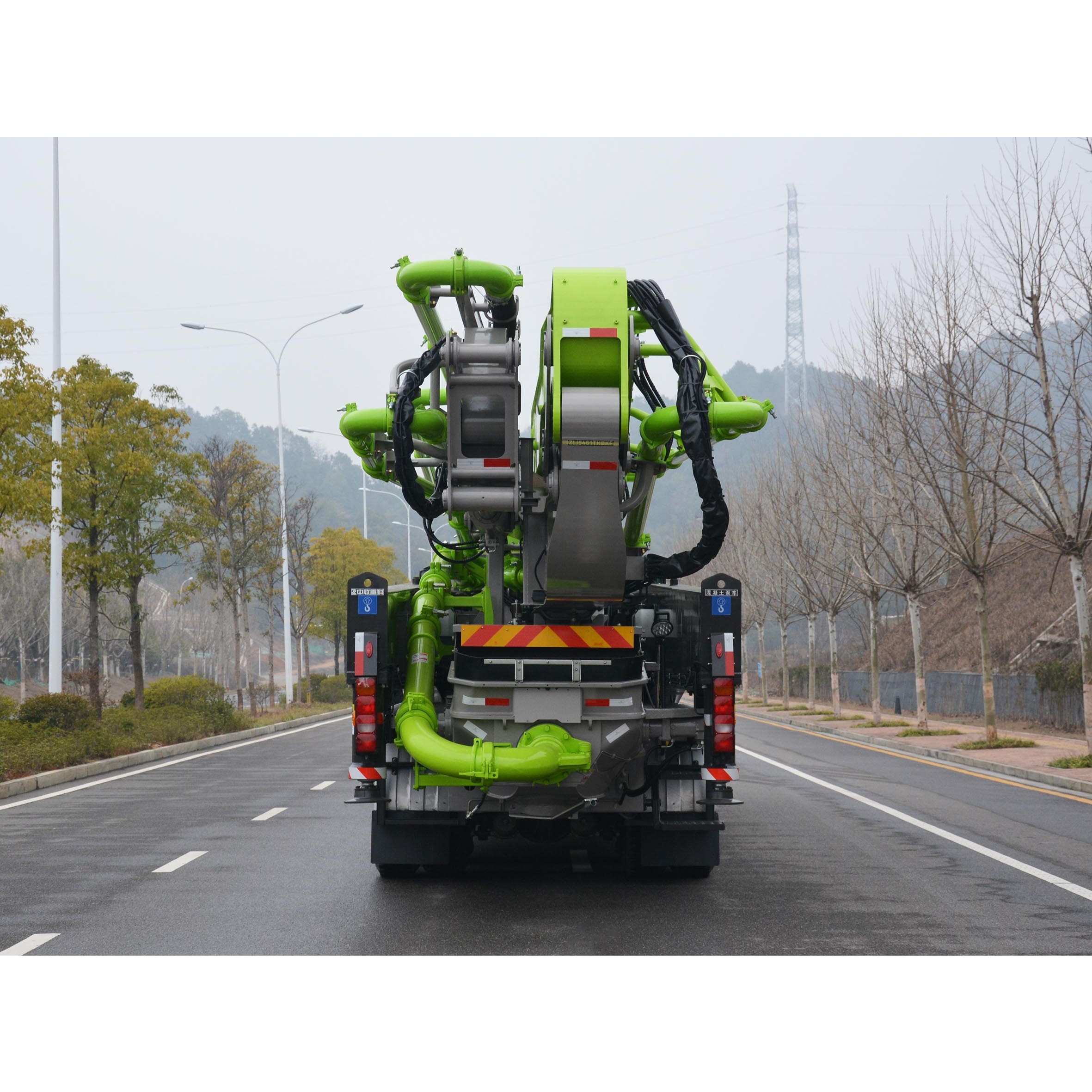 Zoomlion 62 M Concrete Pump Truck - Low Maintenance Cost