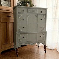 Armoire en bois massif de style français vintage avec décorations sculptées, armoire de rangement pour salon et chambre, armoire de rangement pour entrée