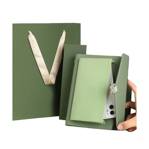 Personnalisé Papeterie Journal Ordinateur Portable En Cuir Exécutif Cadeau Ensemble - Product Image 1