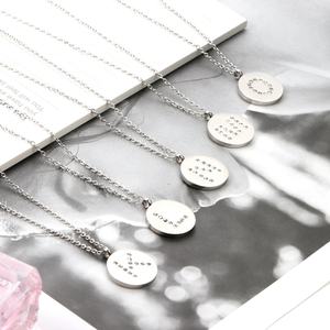 Cadenas de oro, joyería, collares, tipo de joyería, collares con colgante para mujer, collar de letras de oro barato - Product Image 5