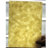 Prix concurrentiel pierre artificielle translucide feuilles de marbre