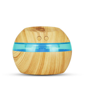 Difusor de Aromas para el Hogar, Humidificador de 300 ml, Mini Purificador de Aire, Alimentado por USB, con Luz de 7 Colores - Product Image 1