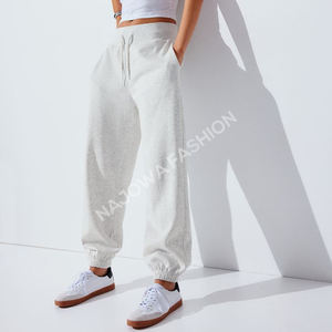 Pantalones de chándal para correr XL Luxe cómodos de calidad superior para mujer, lana elástica suave con encaje frontal plano para descansar, hechos a mano - Product Image 3