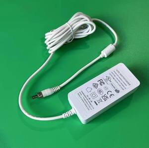 Alimentatore da Tavolo AC a DC 24 Volt 3 Ampere 24V 3A 72W Bianco con Spina US/EU - Product Image 3