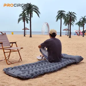 Matelas gonflable de camping en plein air avec oreillers Tapis de voyage épaissi pliant matelas de couchage simple