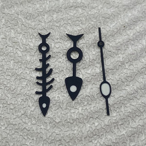 Aiguilles d'horloge simples noires en forme d'arête de poisson pour affichage à trois points - Product Image 3