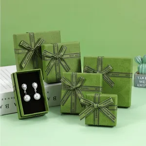Scatola di cartone di gioielli squisita alta Garde Eco Friendly portagioie per collane braccialetto scatola regalo aperta dall'alto