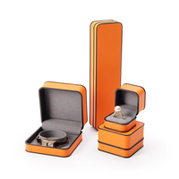 Vente en gros de boîtes à bijoux Zomeda de luxe modernes avec logo personnalisé en cuir PU, fermeture magnétique, ensemble de boîtes à bijoux colorées, emballage cadeau pour collier et bague