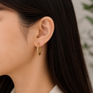 Aros de Oro de 14K con Baño al Vacío, Diseño de Cuerda Trenzada, 30 mm, Acero Inoxidable, Doble Tira - Product Image 5