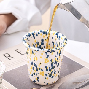 Tasse en céramique portable au design moderne sans poignée pour thé café jus lait - Product Image 2
