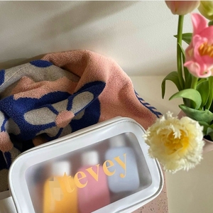 กระเป๋าเครื่องสำอางสำหรับเดินทางแบบพกพาทำจาก PVC ใสมีซิป8 "กันน้ำออกแบบได้ตามที่ต้องการ - Product Image 1