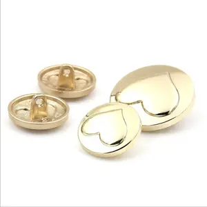 الذهب شكل قلب تنقش شعار جولة أزرار سبيكة معدنية مخصصة أزرار نياشين دبوسية للقميص