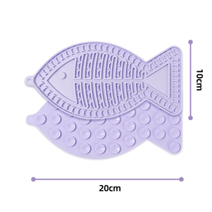 แผ่นรองเลียซิลิโคนสำหรับสัตว์เลี้ยงรูปปลา ขายส่งจำนวนมาก ชามอาหารสุนัขและแมวแบบกินช้า พร้อมจุกดูดสำหรับใส่น้ำ - Product Image 5