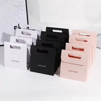 Nouveau design, sac cadeau en papier spécial avec couvercle rabattable, sac à main de luxe, emballage cosmétique, mariage, bonbons, logo personnalisé, vente en gros, ruban