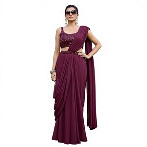 Sari élégant brodé et drapé, longueur ras du sol, Wine Royale Natural - Product Image 1