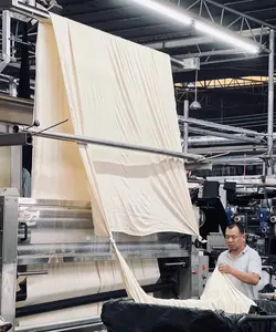 Achetez des ventes directes d'usine de tissu polyester de haute qualité