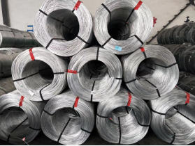 Malla de Alambre Galvanizado por Inmersión en Caliente de Alta Calidad con Recubrimiento de Zinc para Tejido de Cercas - Product Image 4