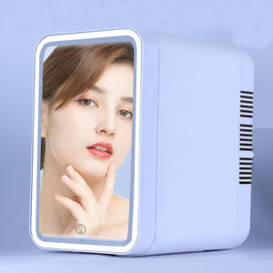 Mini Réfrigérateur à Cosmétiques 12V pour Voiture 4L Chaud et Froid avec Lumières LED pour Produits de Soin de la Peau à Domicile et Rangement de Rouge à Lèvres - Product Image 5