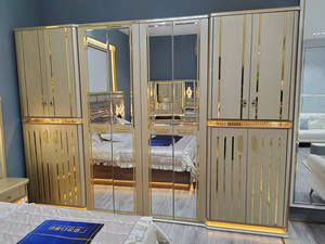 2025 Mirrored <strong>Headboard</strong> Elegant Luxurious <strong>Super</strong> <strong>king</strong> Size 8 Doors Royal Furniture Antique Gold Bedroom Furniture Sets - Product Image 6