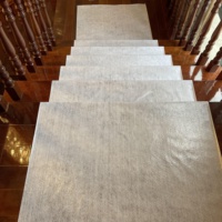 Rouleau de feutre adhésif blanc imperméable économique personnalisable en gros pour projets d'aménagement intérieur