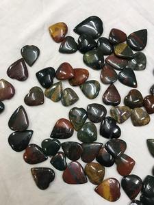 Bloodstone heliotrope อัญมณีหัวใจเรียบเนียนผลิตจากแร่เฮลิโอโทรปธรรมชาติสินค้าจำนวนมาก - Product Image 4