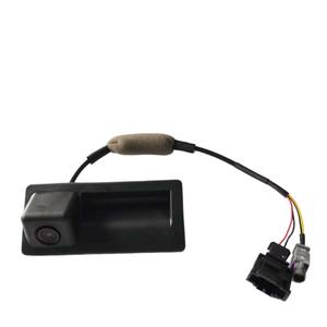 Caméra de coffre Volkswagen HD 5ND827566C avec vision nocturne intégrée à la poignée de hayon - Product Image 2