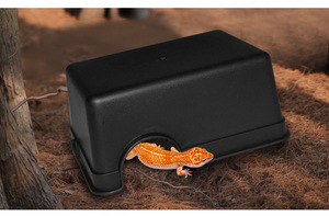 Escondite para Reptiles de Plástico Negro Texturizado, Resistente y Fácil de Limpiar, con Agujero para Esconderse, para Serpientes y Animales Pequeños - Product Image 3