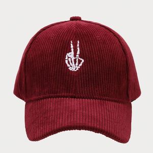 หมวกเบสบอลปักโลโก้ลายโครงกระดูกสไตล์ยุโรปอเมริกา ผ้าคอร์ดูรอย สำหรับผู้หญิง ป้องกันแสงแดด เหมาะกับกิจกรรมกลางแจ้ง - Product Image 4