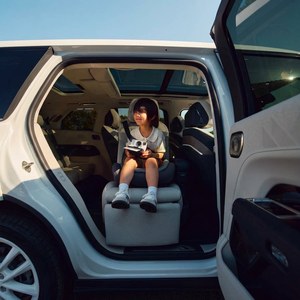 <span class=keywords><strong>รถยนต์</strong></span>ไฟฟ้า Zeekr 6 ที่นั่ง รุ่นไฮบริด SUV ความเร็ว 3.1 วินาที 0-100 กม./ชม. ระบบชาร์จเร็วพิเศษ 6C ขับเคลื่อน 4 ล้อด้วยมอเตอร์ 3 ตัว แบตเตอรี่ CATL 70 กิโลวัตต์ชั่วโมง รถ<span class=keywords><strong>มือ</strong></span>สอง - Product Image 5