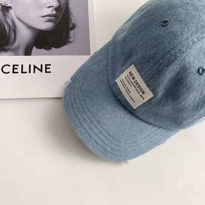 Gorra de béisbol lisa de 6 paneles ajustable unisex logotipo personalizado con etiqueta privada característica común de tela al por mayor - Product Image 2