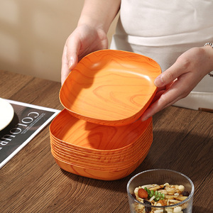 Plato de Plástico PE con Diseño de Hueso y Textura de Madera para Almacenamiento en Cocina, Ideal para Aperitivos, Semillas de Girasol, Frutos Secos y Huesos - Product Image 3