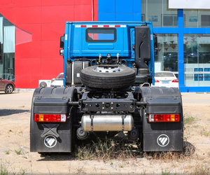 Camion tracteur Foton Auman <span class=keywords><strong>GTL</strong></span> à toit plat, disponible en versions LHD et RHD, 6x4, d'occasion, boîte de vitesses automatique Euro6, capacité de remorquage 31-40T, <span class=keywords><strong>logistique</strong></span> - Product Image 5