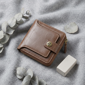 Portefeuille à fermeture éclair en cuir pleine fleur WRIZA, design marron, accent étoile sur la rabat, pochette artisanale, coutures durables, fermeture sécurisée - Product Image 4