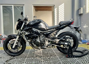 En 2023, <span class=keywords><strong>se</strong></span> utilizó para la motocicleta BMW G310R, con un motor perfecto, una motocicleta <span class=keywords><strong>de</strong></span> calle <span class=keywords><strong>de</strong></span> segunda mano casi nueva. - Product Image 6